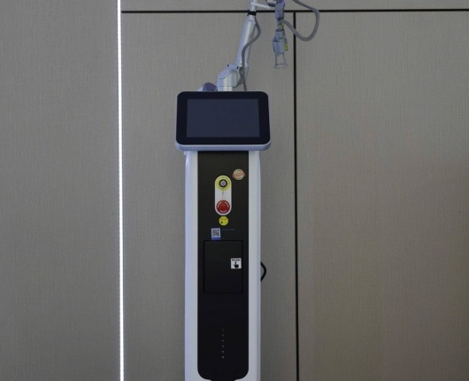 MÁY LASER CO2 FRACTIONAL BW203B